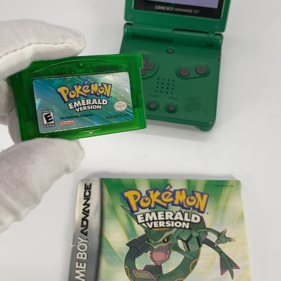 Pokemon Rayquaza Gameboy Advance + Pokemon Emerald - Picture 12 of 15